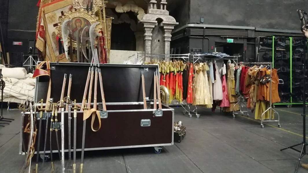 Сценические костюмы, переданные Малым театром Луганскому театру драмы