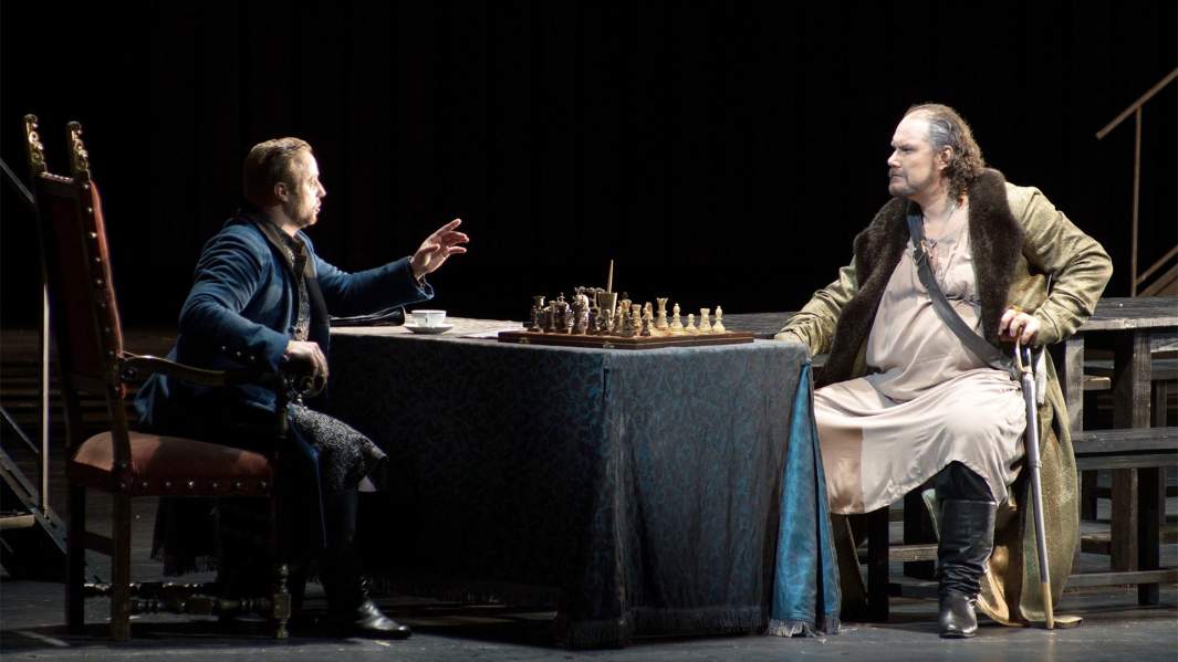 Дмитрий Ульянов в роли князя Ивана Хованского в сцене из оперы «Хованщина» в Музыкальном театре им. К.С. Станиславского и Вл.И. Немировича-Данченко