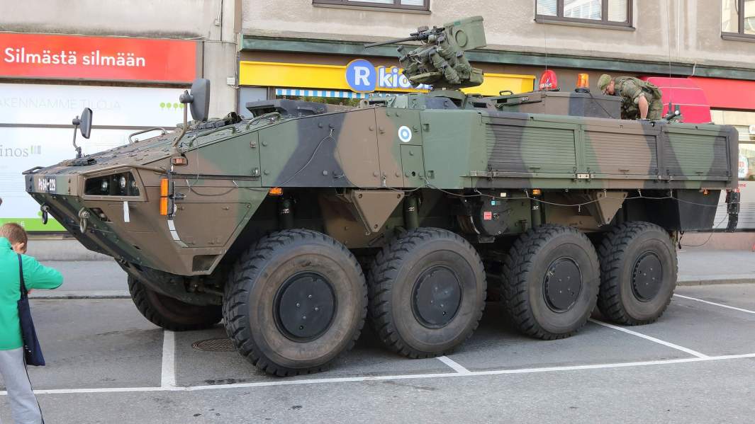 Бронетранспортер Patria XA-360