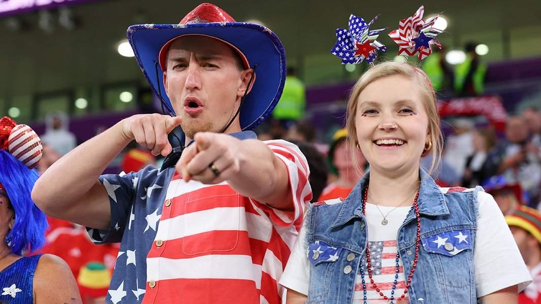 футбольные фанаты