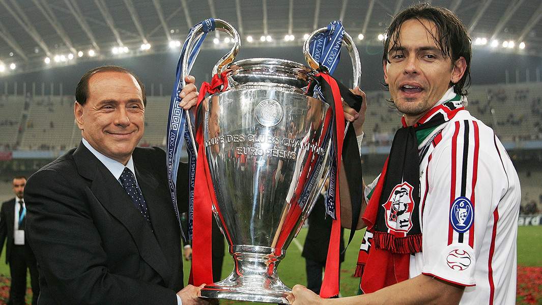 Сильвио Берлускони и футболист Филиппо Индзаги с кубком Лиги чемпионов, 2007 год