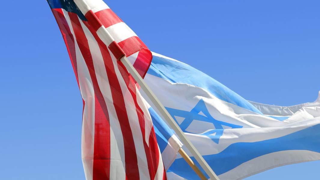 Флаги США и Израиля