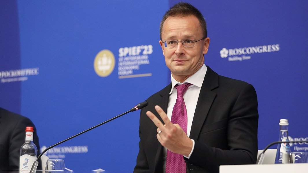 Глава венгерского МИД Петер Сийярто