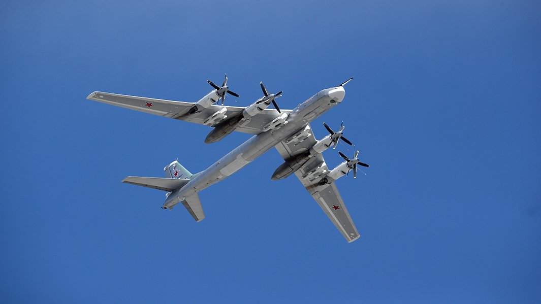 Стратегический бомбардировщик-ракетоносец Ту-95МС ВКС РФ