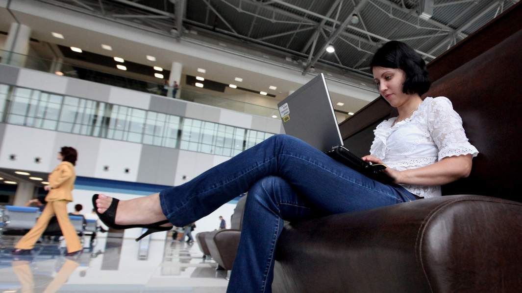 девушка ноутбук