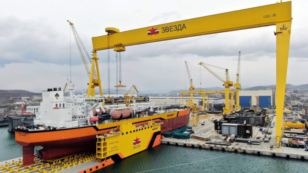  Судостроительный комплекс «Звезда»