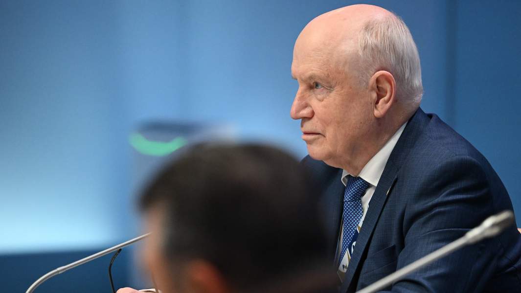 Генеральный секретарь СНГ Сергей Лебедев на заседании Совета глав правительств СНГ в узком составе.