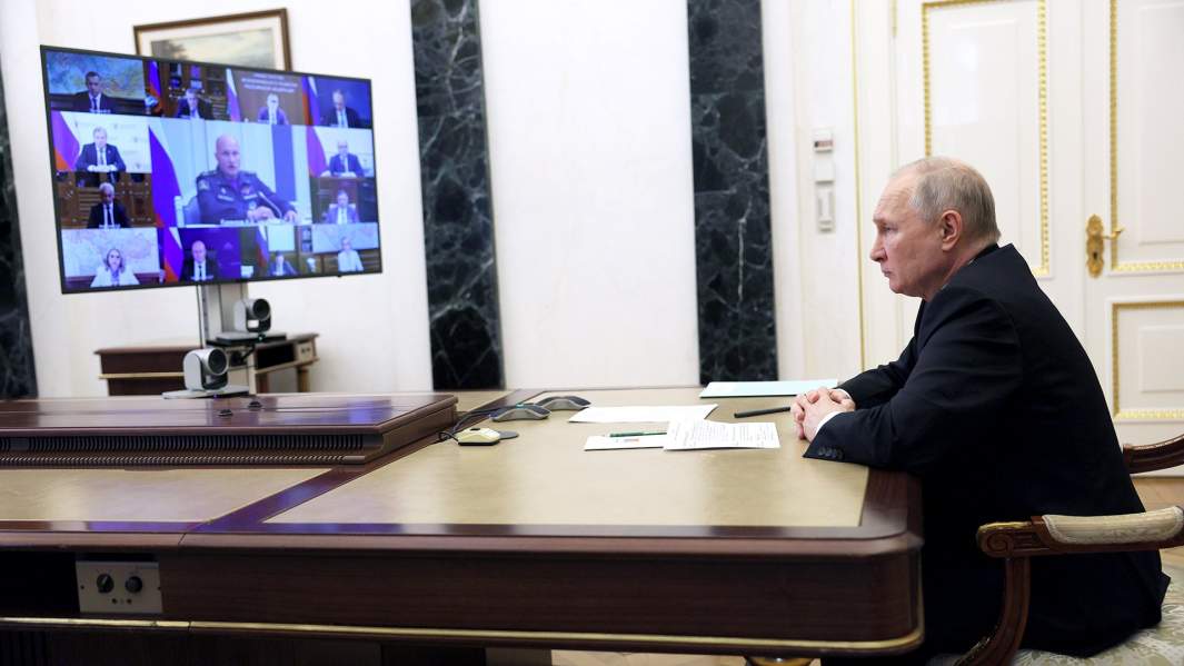 Президент РФ Владимир Путин проводит в режиме видеоконференции совещание с членами правительства РФ