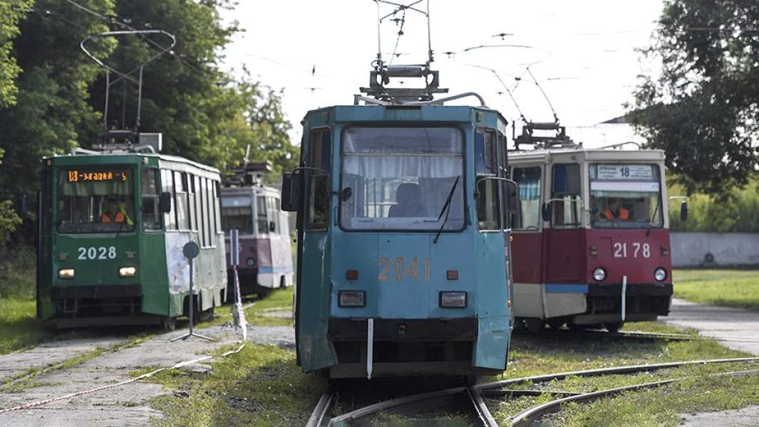 Трамваи в депо