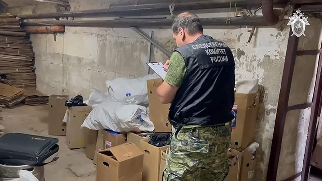 Следственные действия на территории предприятия, производившего спиртной напиток «Сидр» для поставки в магазины «Территория пива» Ульяновской области