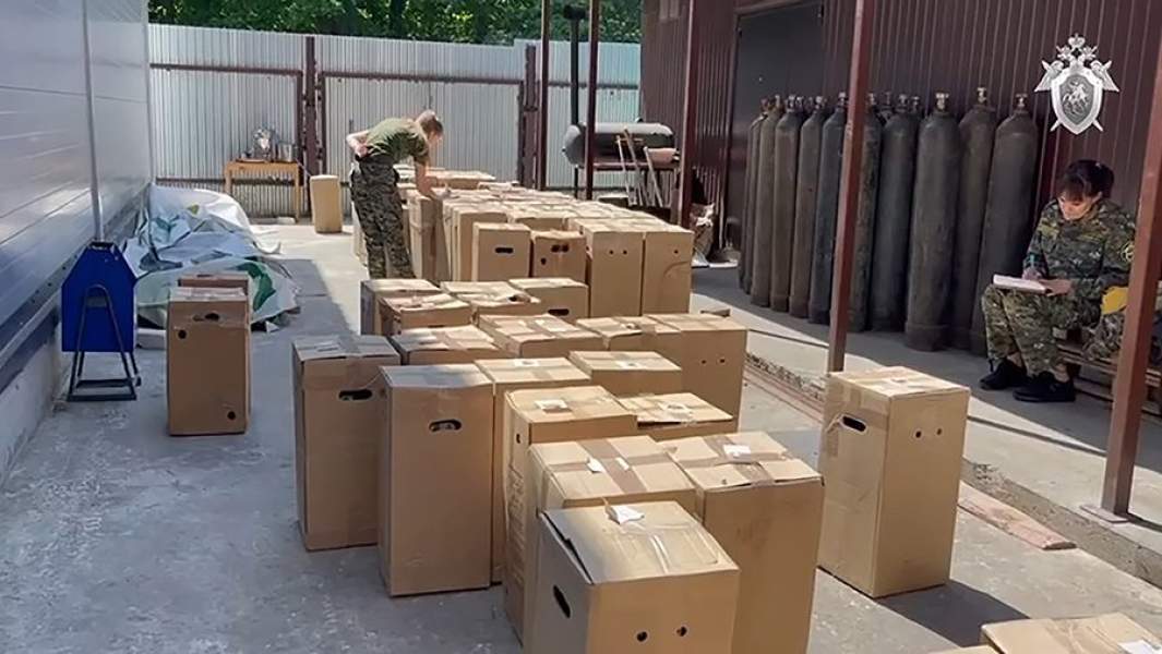 Следственные действия на территории предприятия, производившего спиртной напиток «Сидр» для поставки в магазины «Территория пива» Ульяновской области