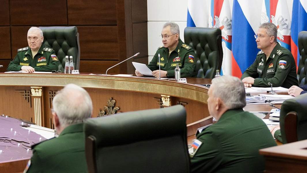  Министр обороны России Сергей Шойгу во время заседания коллегии Министерства обороны России в Национальном центре управления обороной Российской Федерации