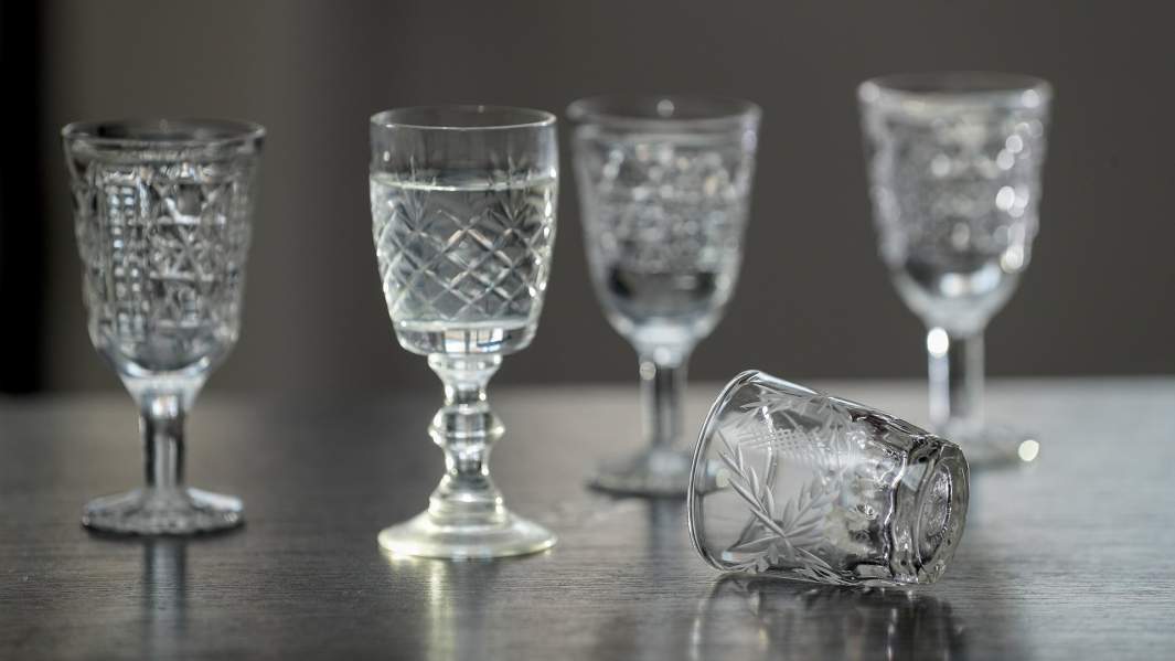 рюмки алкоголь