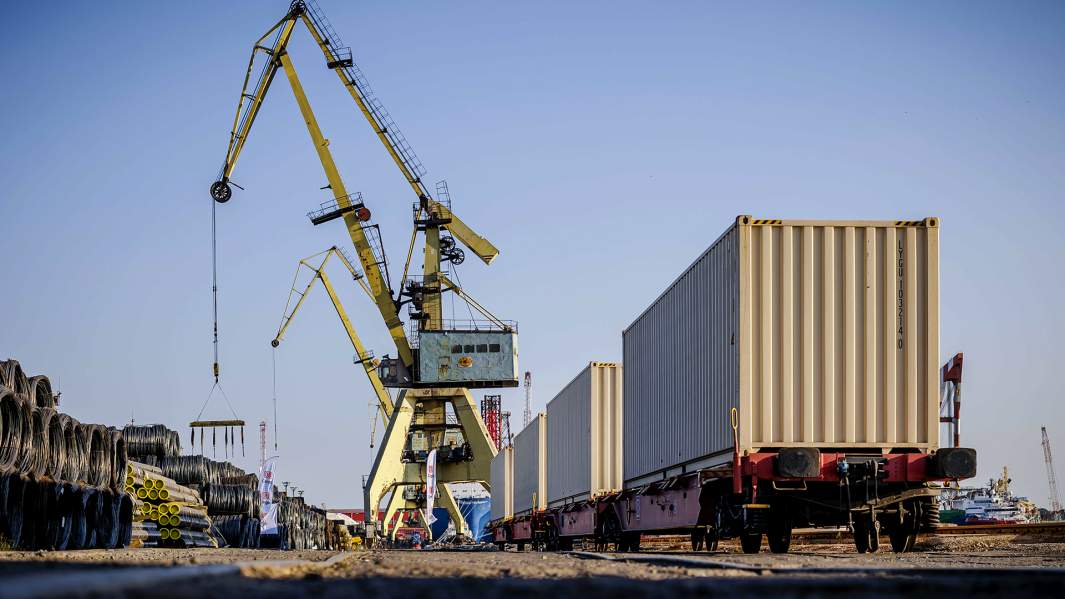 товарный поезд зерно