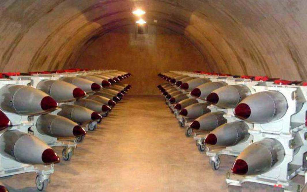 Термоядерные бомбы B61 в одном из хранилищ на территории ФРГ