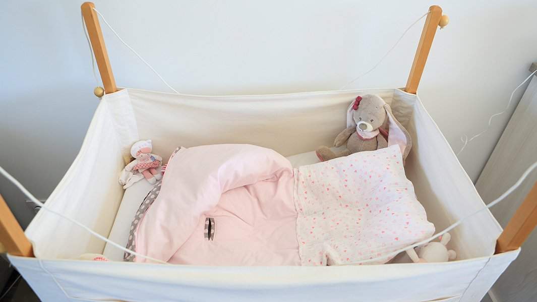 Детская кроватка 