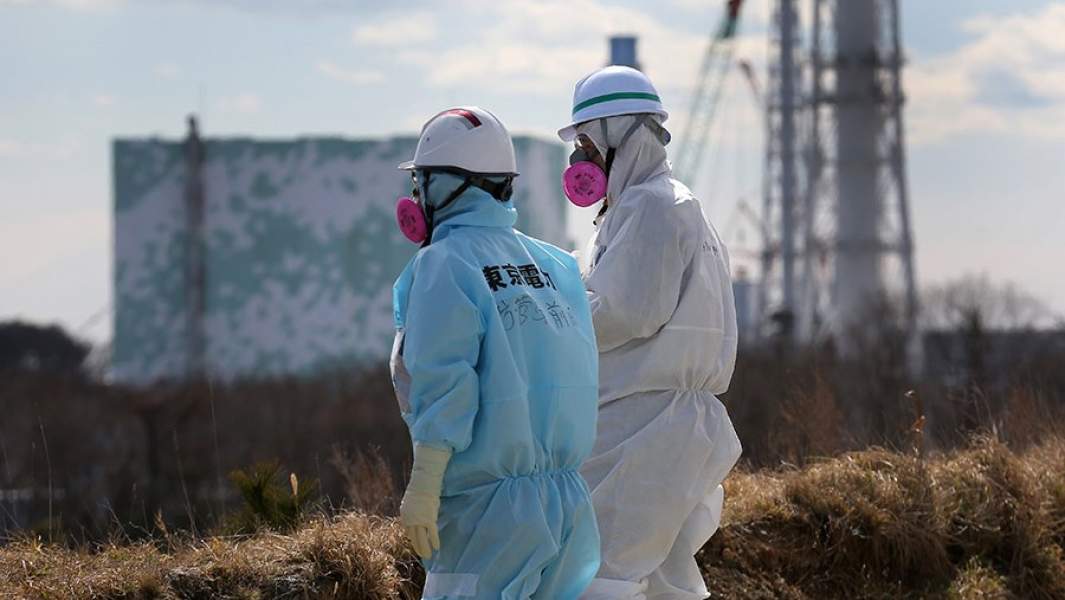 Сотрудники АЭС «Фукусима»