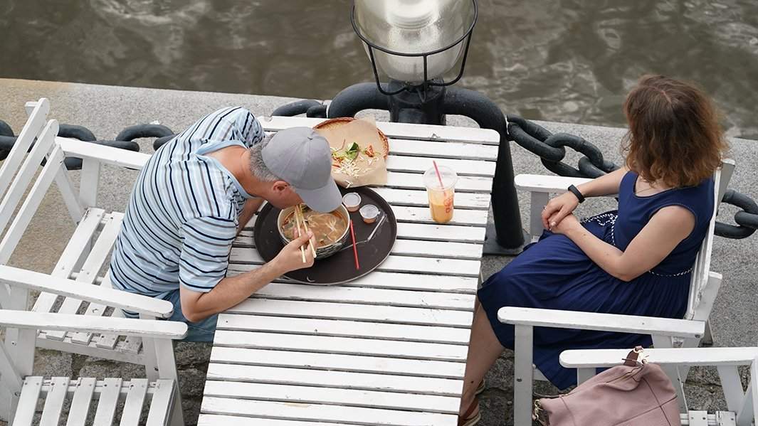 кафе на свежем воздухе