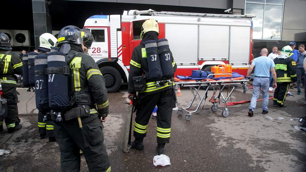 времена года  прорыв мчс пожарные 