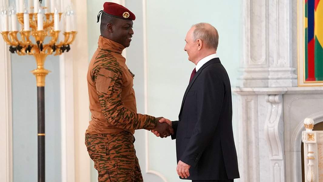 Vladimir Putin, Burkina Faso Geçiş Dönemi Devlet Başkanı İbrahim Traore ile görüştü