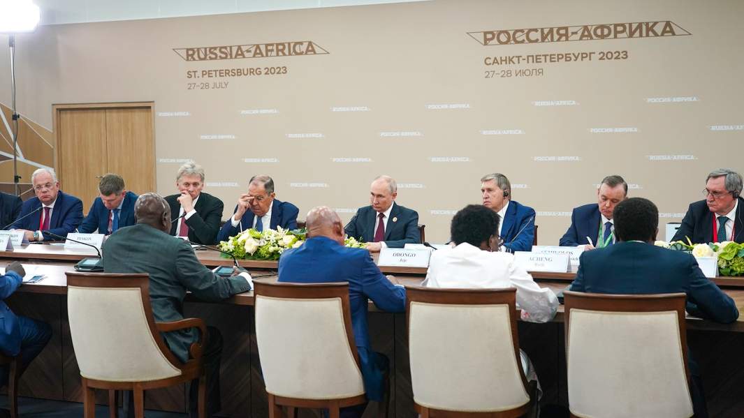 Пленарное заседание на саммите Россия - Африка