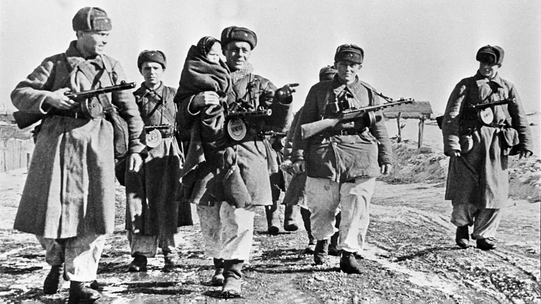 Бойцы Советской