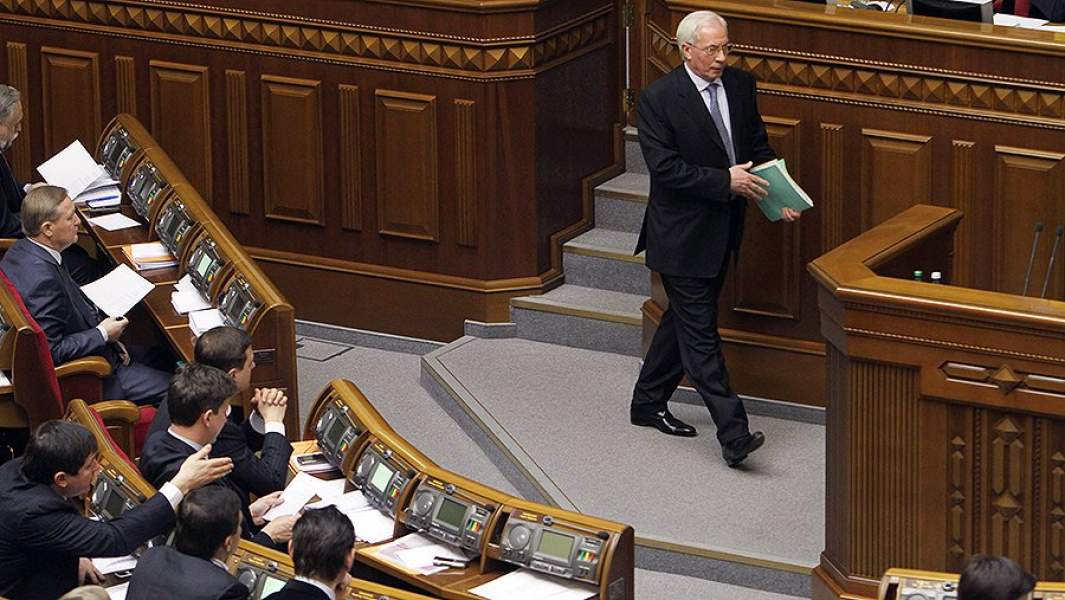 Николай Азаров на заседании Верховной рады в Киеве, 2010 год