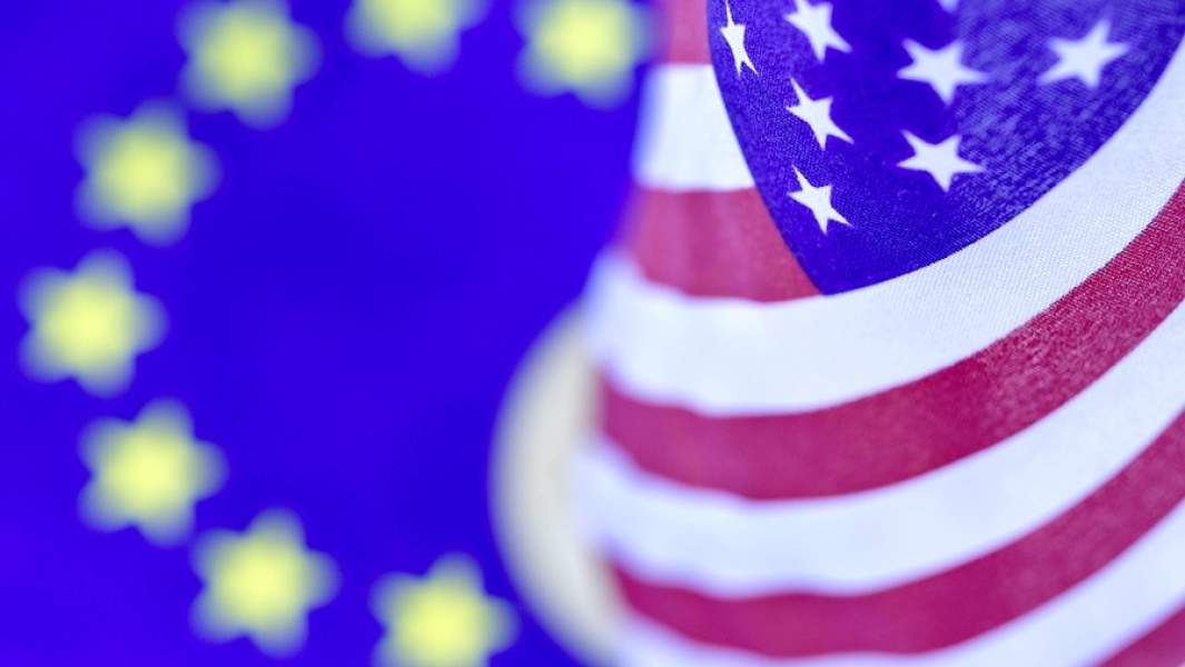 Флаги США, ЕС