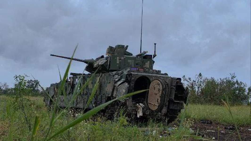 Уничтоженная БМП М2 Bradley