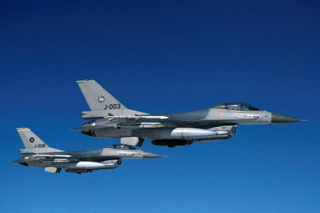 Истребители F-16 Королевских военно-воздушных сил Нидерландов