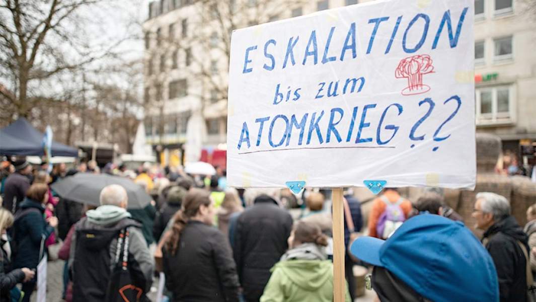 Протест в Мюнхене против поставок оружия Украине