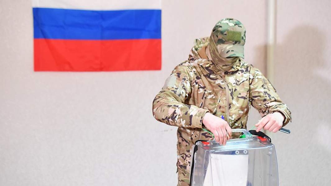 На избирательном участке