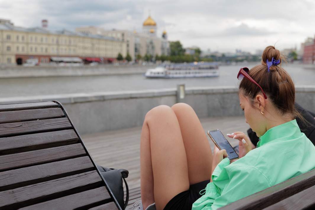 Мобильный телефон