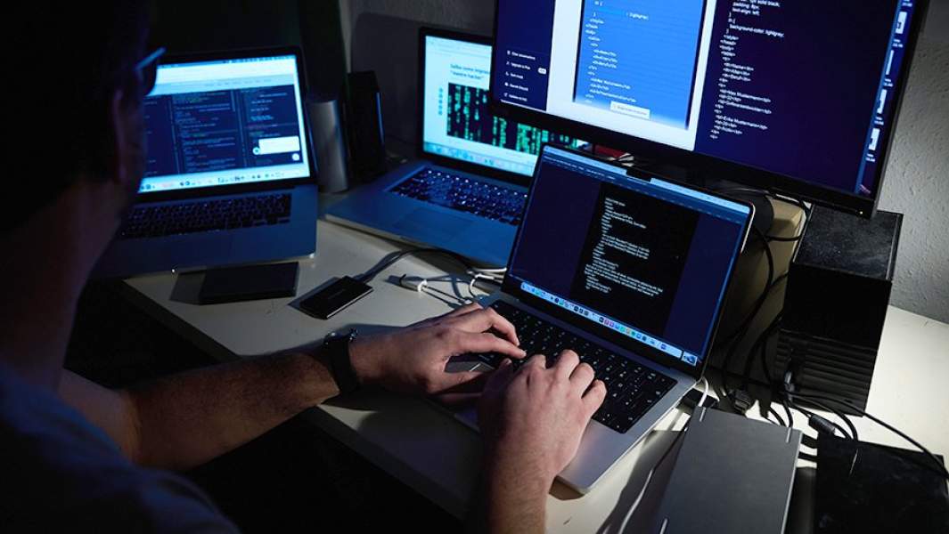 хакер компьютер 