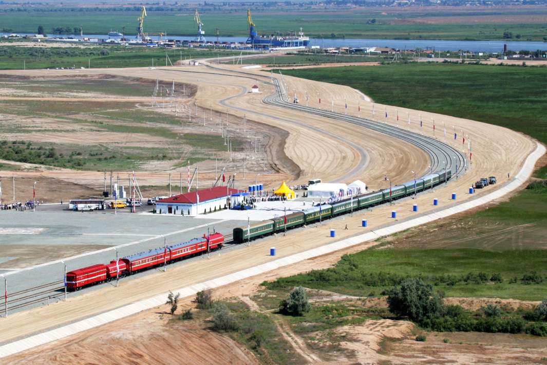 Железнодорожный участок Яндыки – Оля в Астраханской области, часть международного транспортного коридора Север – Юг 