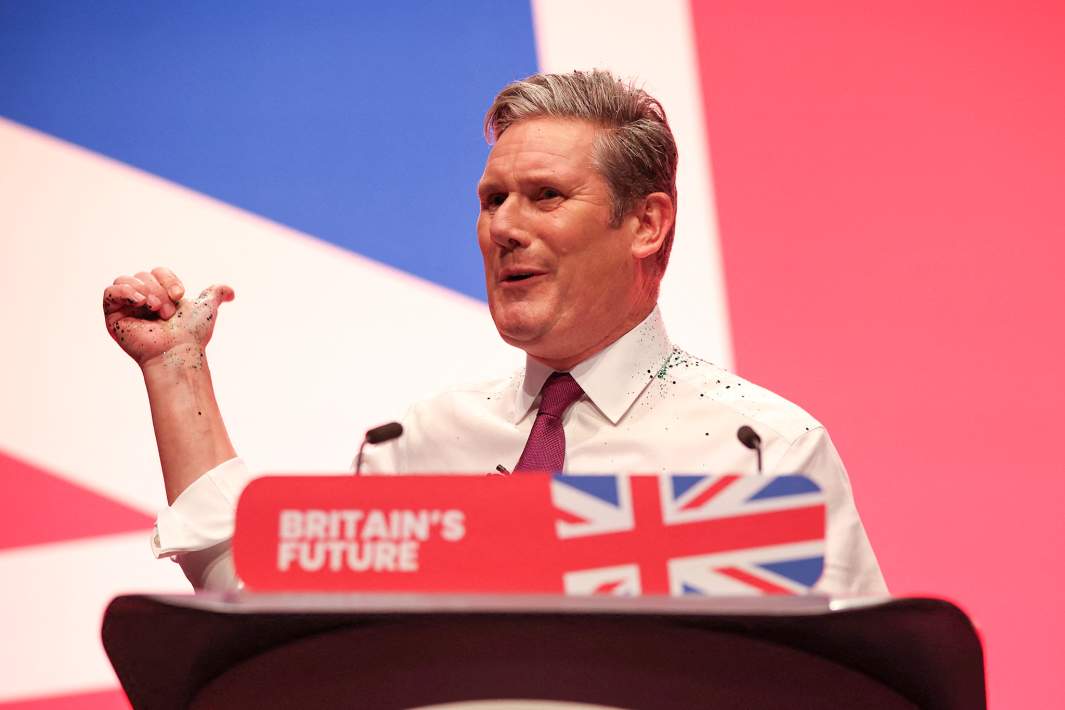 Лидер Лейбористской партии Великобритании Кейр Стармер выступает на ежегодной конференции Лейбористской партии Великобритании в Ливерпуле, Великобритания, 10 октября 2023 года