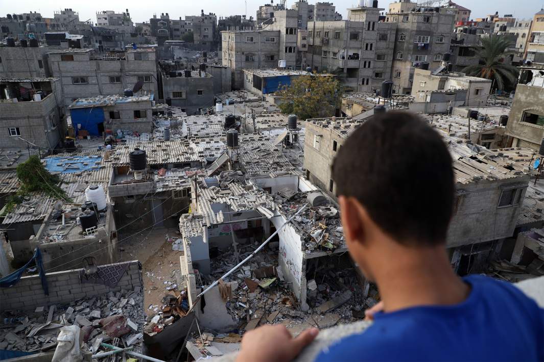 Обломки зданий, разрушенных в результате авиаударов Израиля
