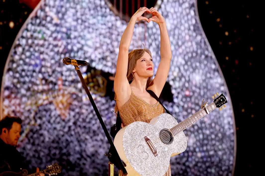 Кадр из фильма «Taylor Swift: The Eras Tour»