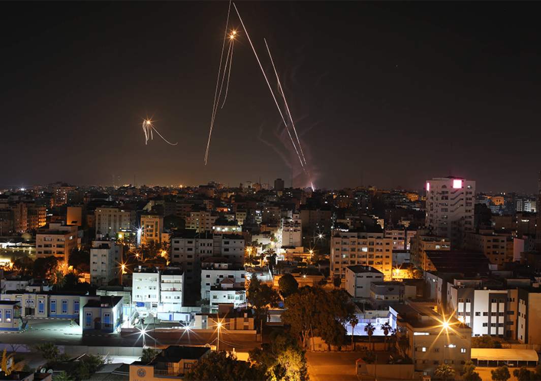 Израильская система ПВО «Железный купол» перехватывает ракеты