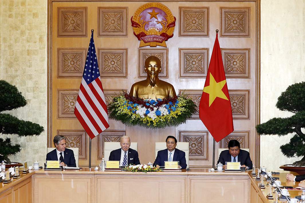 Джо Байден и Энтони Блинкен во время официального визита во Вьетнам, сентябрь 2023 года