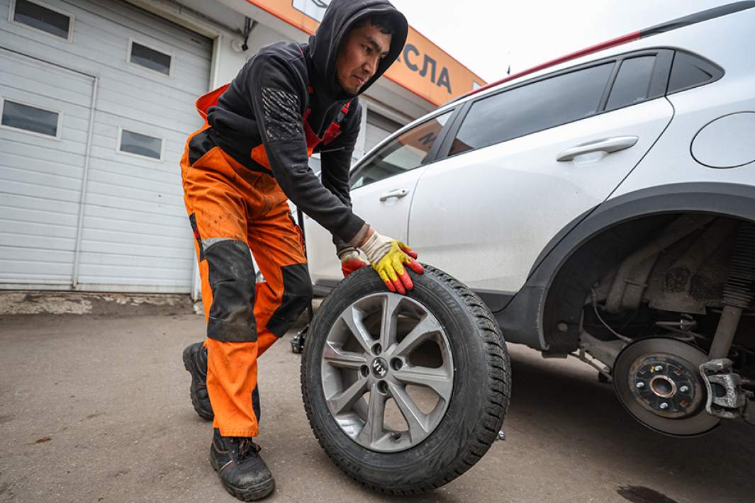 Когда обязательно менять шины на зимние по закону в России в 2023 году