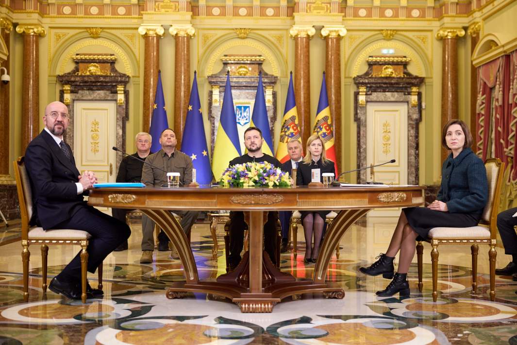 Встреча президента Украины Владимира Зеленского, президента Европейского совета Шарля Мишеля и президента Молдавии Майи Санду в Киеве