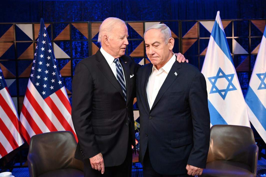 Президент Джо Байден (слева) и премьер-министр Биньямин Нетаньяху 