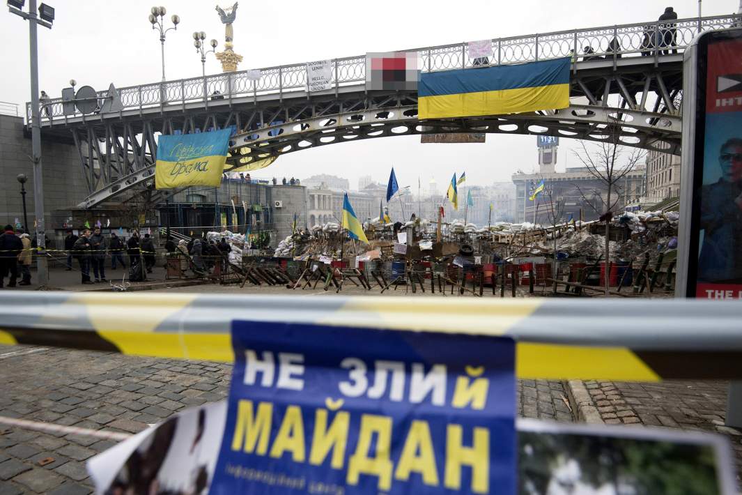 Баррикады на площади Независимости в Киеве