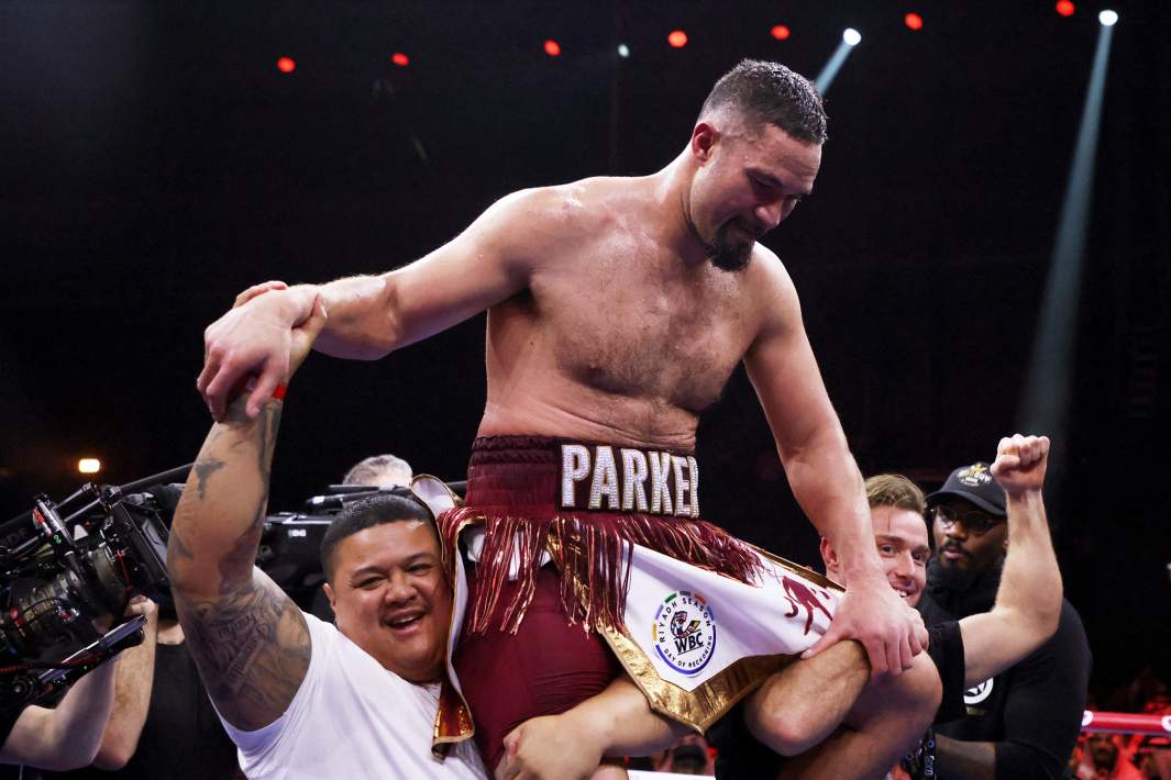 Джозеф Паркер после победы над Деонтеем Уайлдером