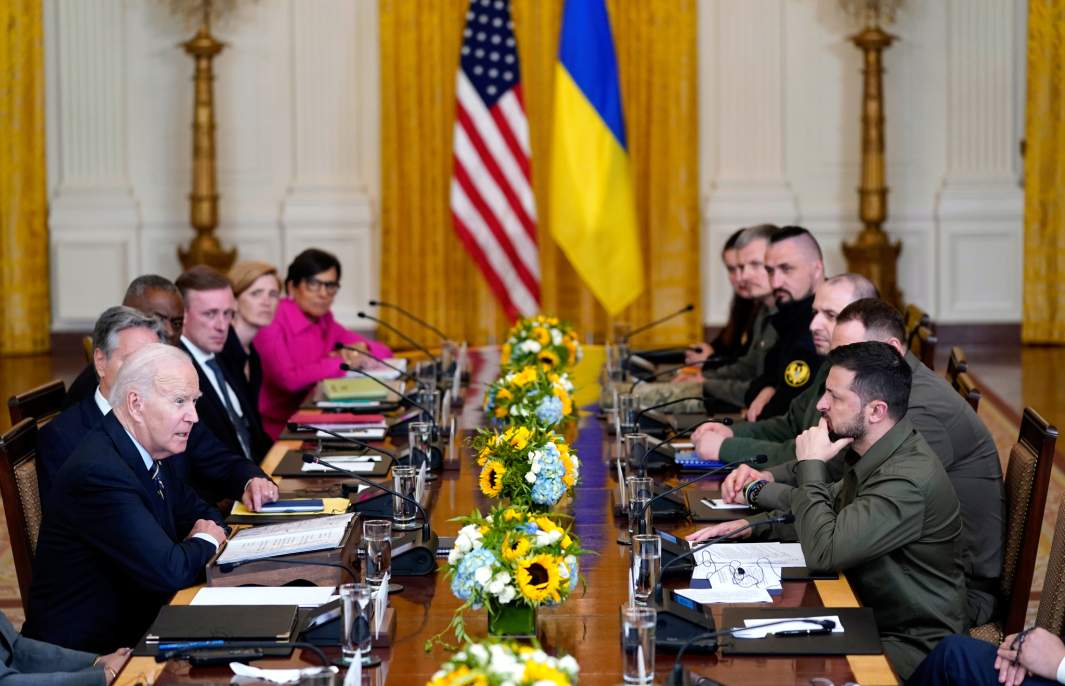 Президент Украины Владимир Зеленский  на встрече с президентом США Джо Байденом в Белом Доме