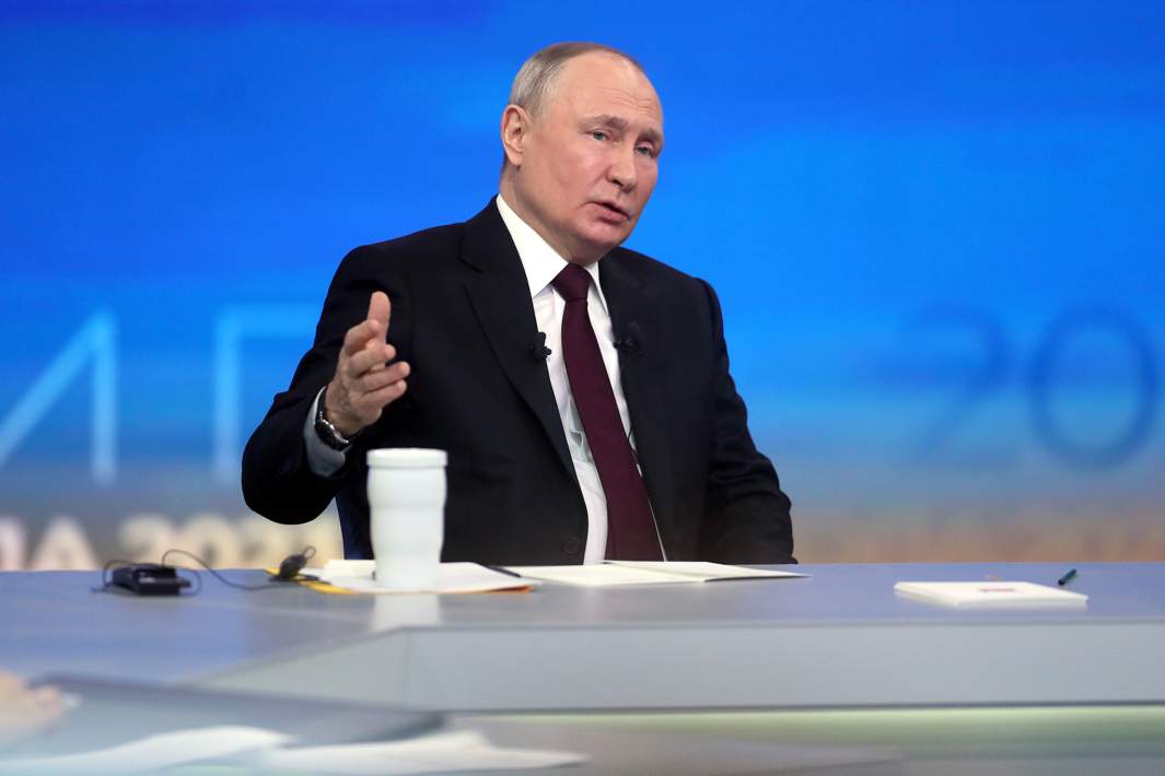 Президент России Владимир Путин во время программы «Итоги года» в Гостином дворе