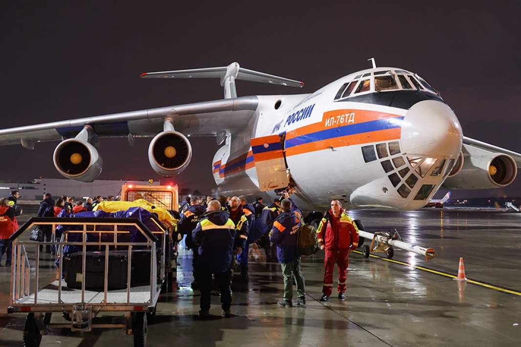 Подготовка МЧС России к отправке спасателей в Белгород