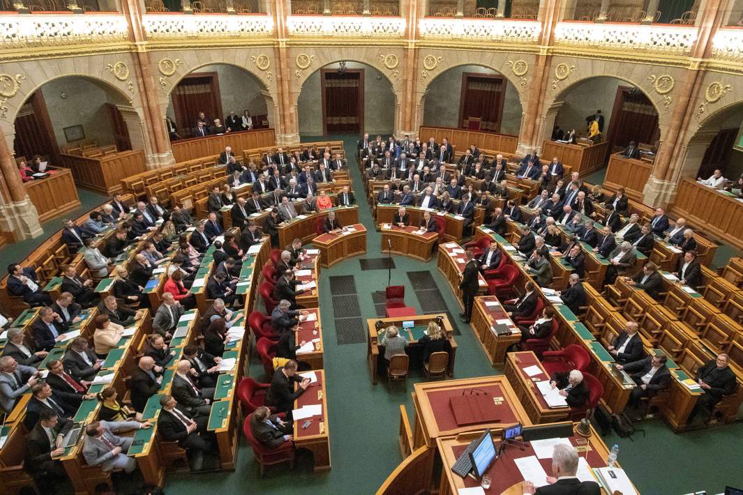 Заседание парламента Венгрии