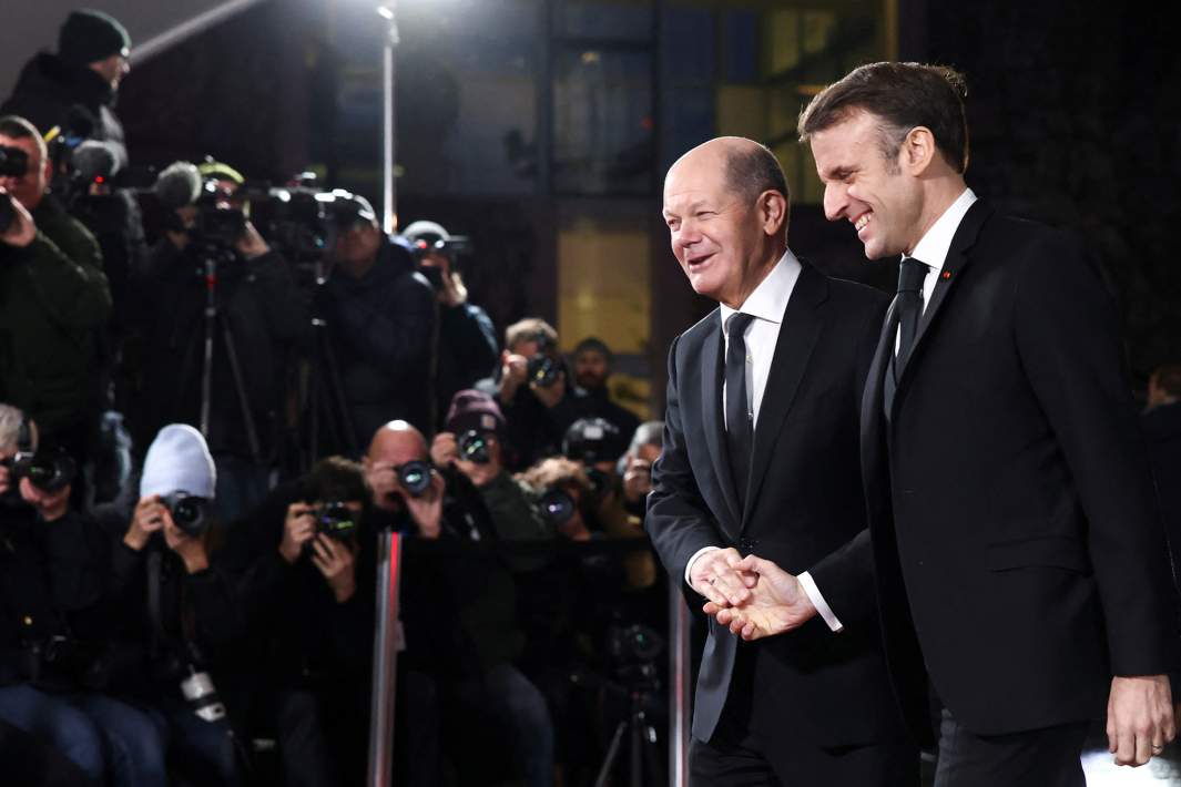 Олаф Шольц принимает Эммануэля Макрона в канцелярии в Берлине, Германия, 22 января 2024 года